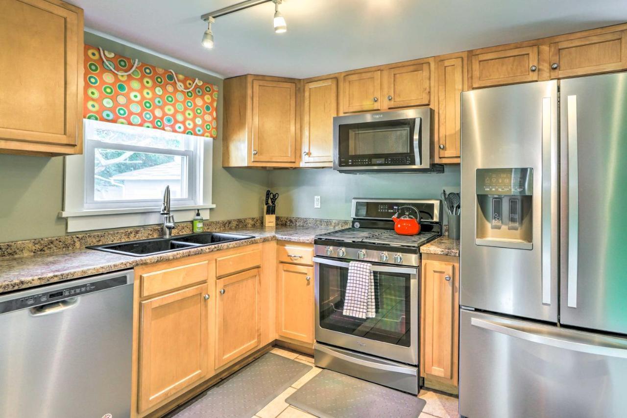 Sweetwater Hideaway - Blocks To Lake Erie! Port Clinton Exteriör bild