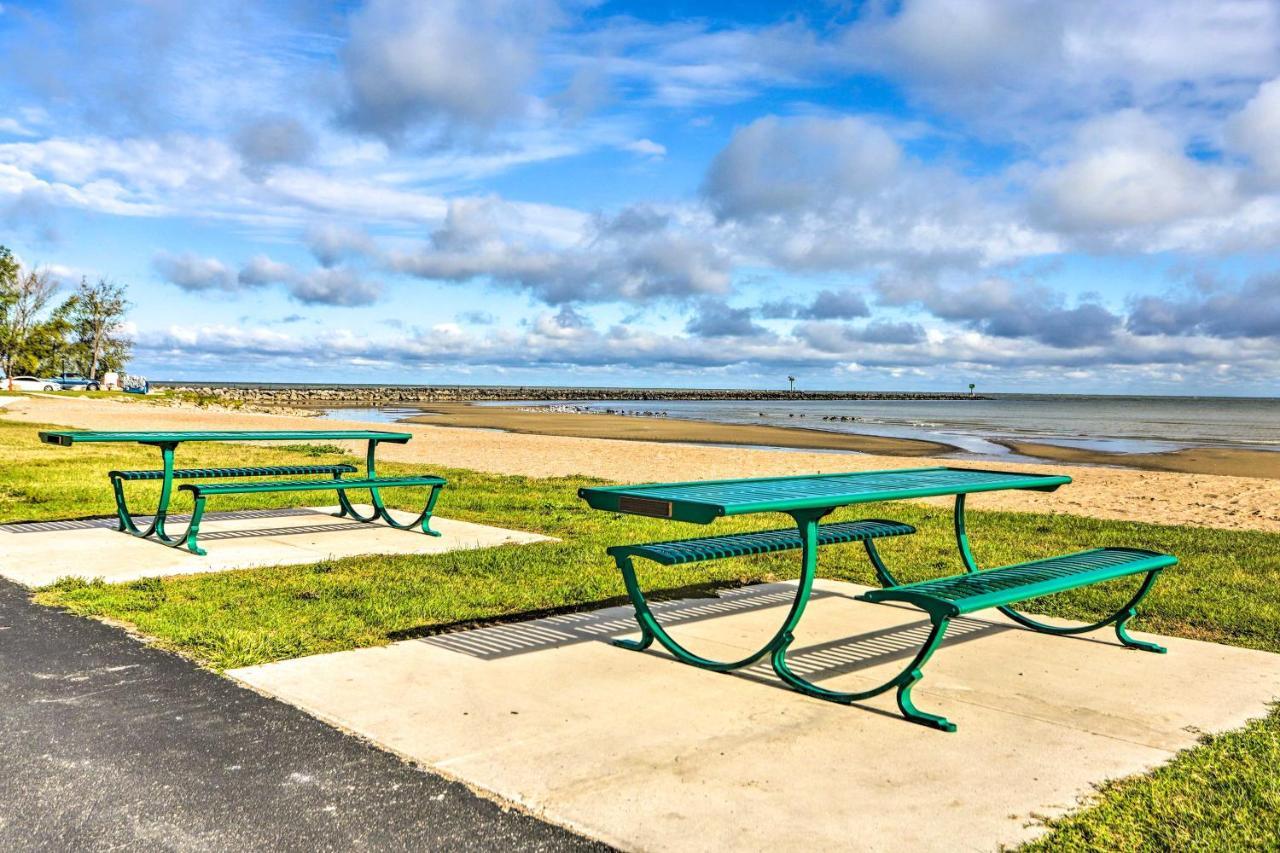 Sweetwater Hideaway - Blocks To Lake Erie! Port Clinton Exteriör bild