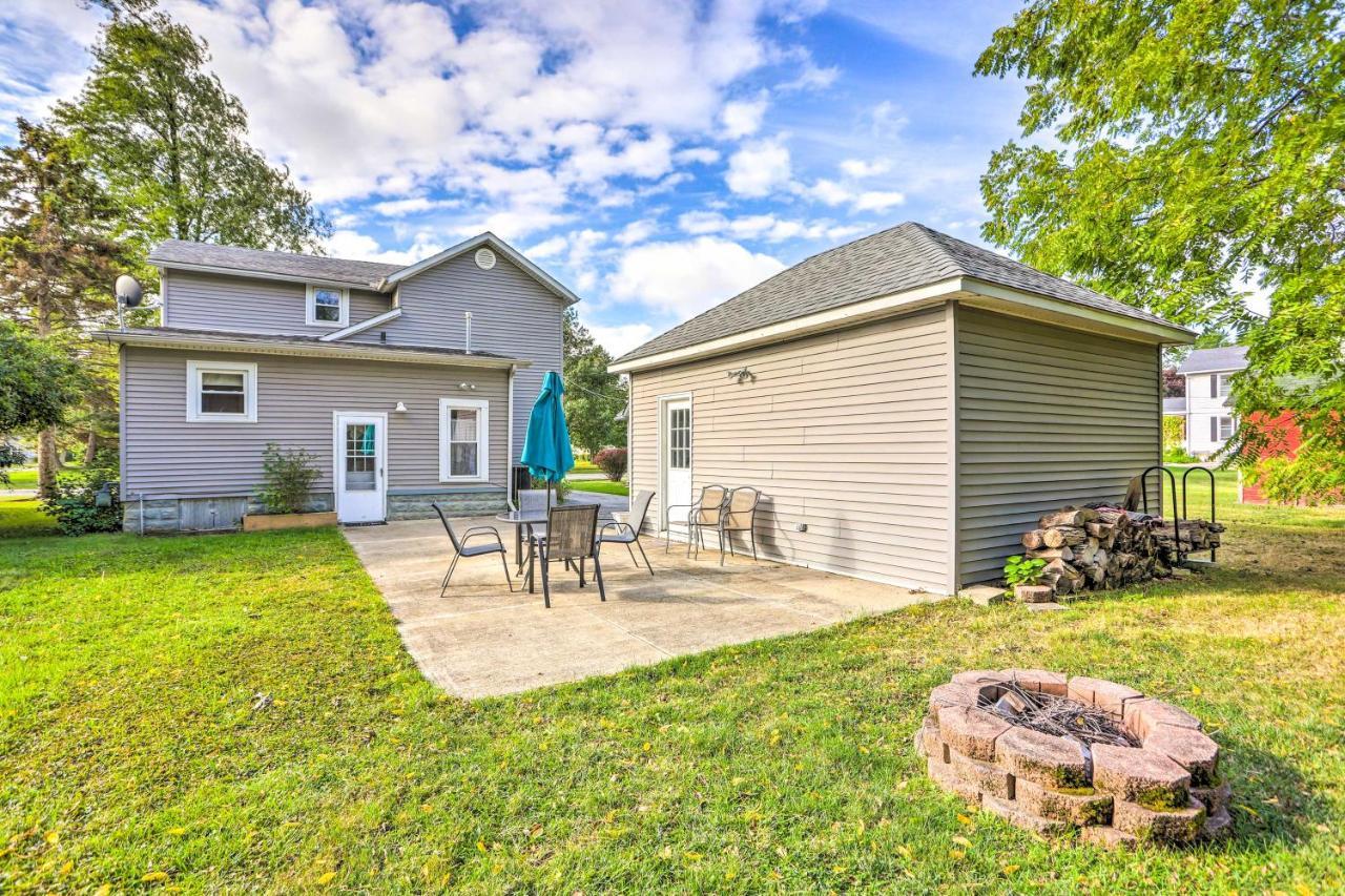 Sweetwater Hideaway - Blocks To Lake Erie! Port Clinton Exteriör bild